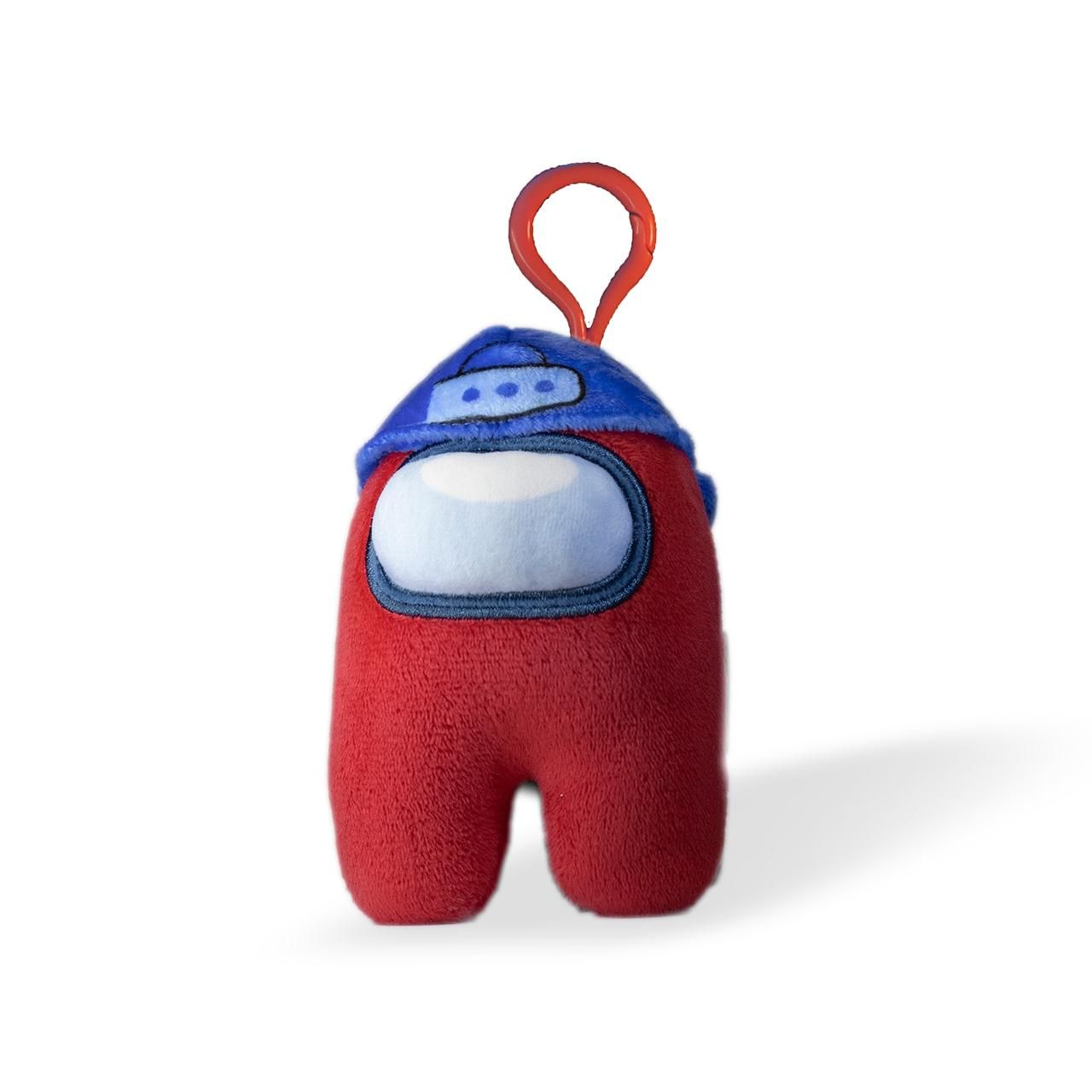 Among Us plüss akasztóval, 13 cm - piros, kék sapkával