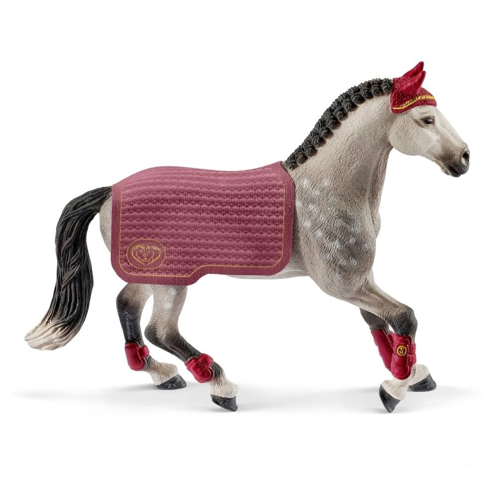 Schleich 42456 Trakehner kanca, lovasbemutató