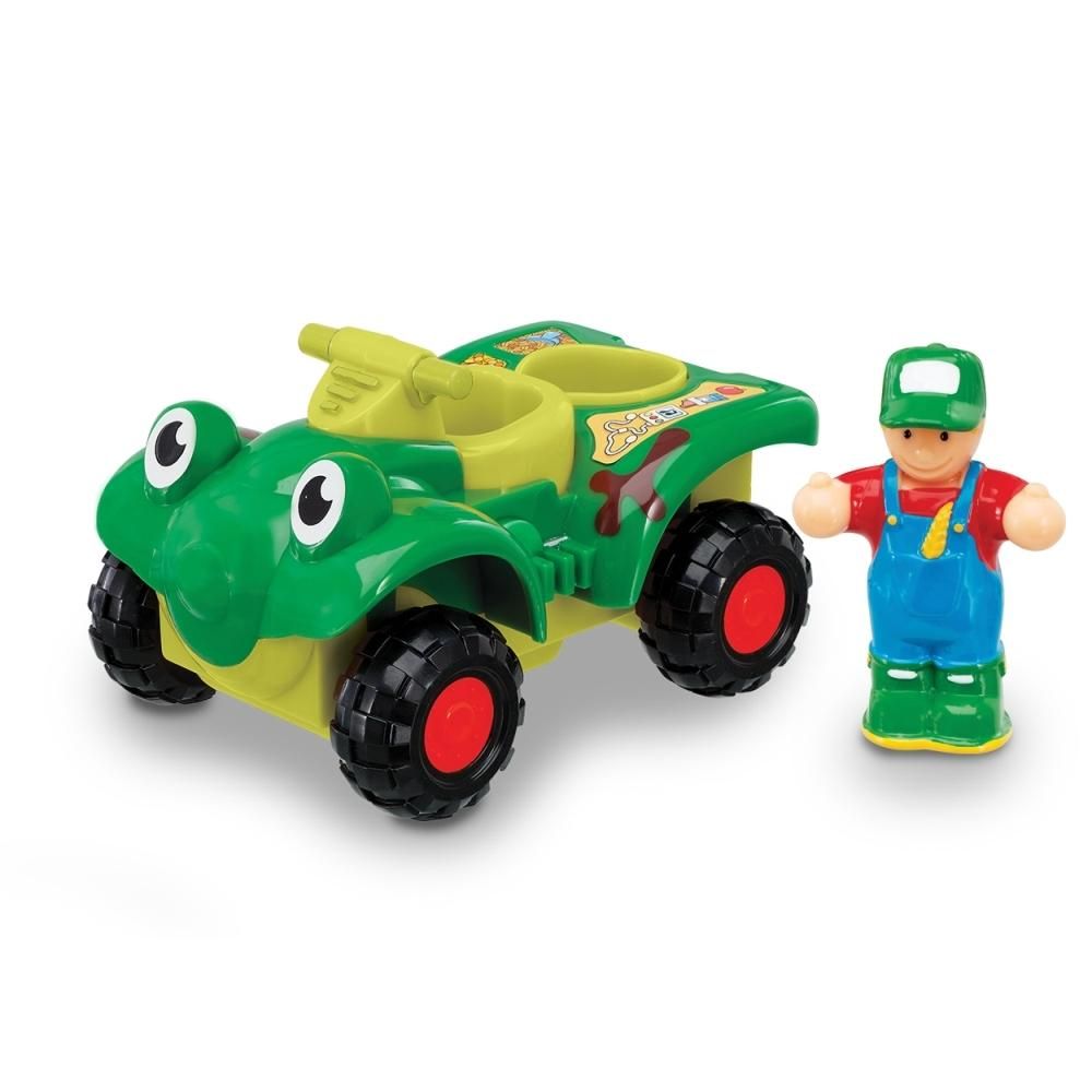 WOW Benny, a farmer quad